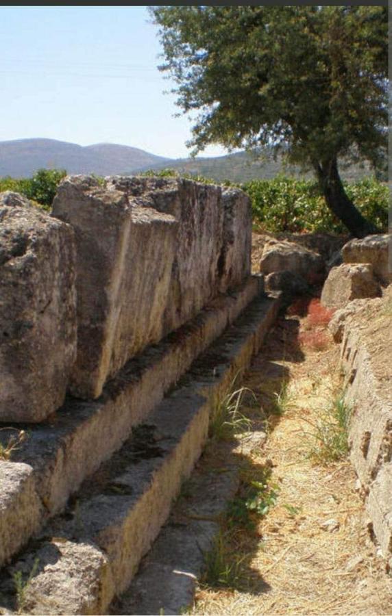 Georgia'S Village House Kondostavlos المظهر الخارجي الصورة